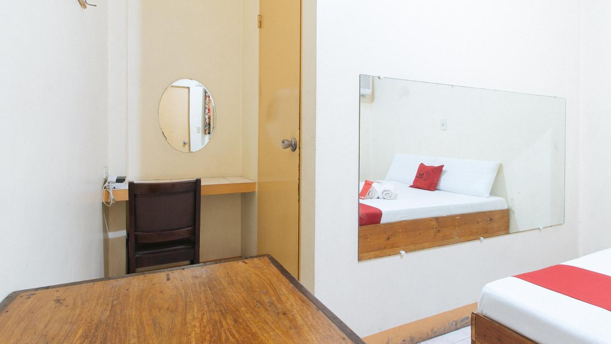 Reddoorz @ Golden Victory Hotel Mabalacat Pampanga Exteriör bild
